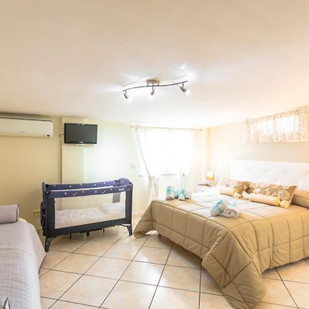 Apartmán House Da Mary Caserta Exteriér fotografie