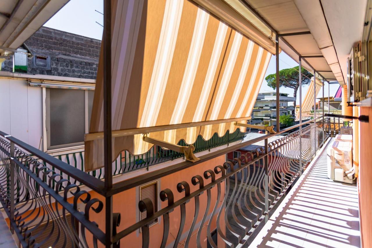 Apartmán House Da Mary Caserta Exteriér fotografie