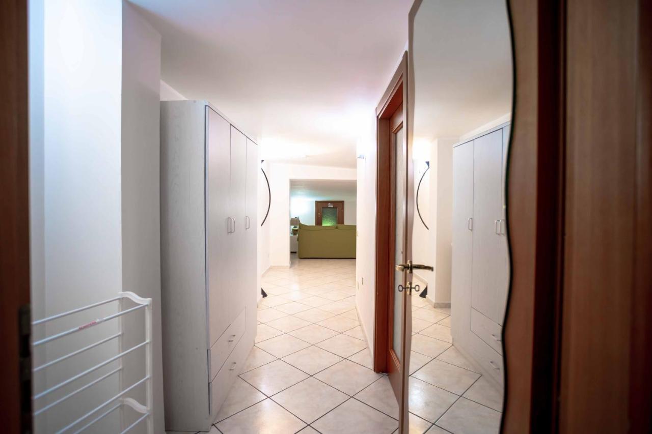 Apartmán House Da Mary Caserta Exteriér fotografie